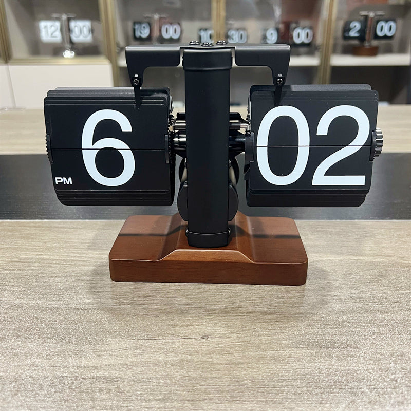 Wooden Retro Desk flip clock