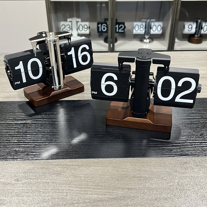 Wooden Retro Desk flip clock