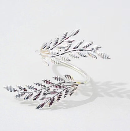 Elegant metal napkin rings for Dining