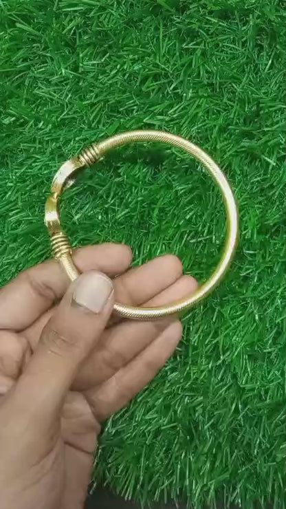 Spiritual Temple Kada – Premium Metal Kaappu with Gold & Silver Coating